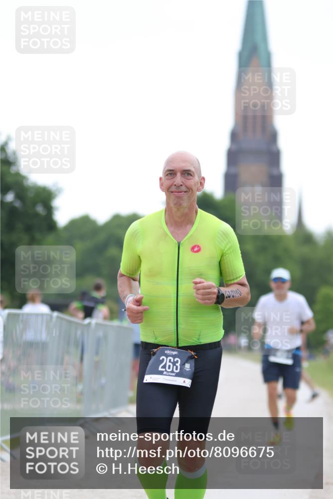 22.06.2025 - Viking Triathlon H.Heesch http://msf.ph/oto/8096675 22.06.2025 16:16:34 Laufen 263, 459 meine-sportfotos.de