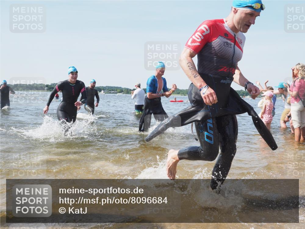 22.06.2025 - Viking Triathlon KatJ http://msf.ph/oto/8096684 22.06.2025 10:31:13 Schwimmen 216, 236, 237, 311, 330, 352, 549 meine-sportfotos.de