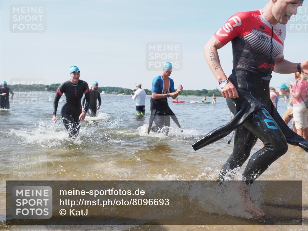 22.06.2025 - Viking Triathlon KatJ http://msf.ph/oto/8096693 22.06.2025 10:31:13 Schwimmen 216, 236, 237, 311, 330, 352, 549 meine-sportfotos.de