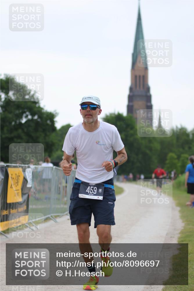 22.06.2025 - Viking Triathlon H.Heesch http://msf.ph/oto/8096697 22.06.2025 16:16:38 Laufen 263, 459 meine-sportfotos.de
