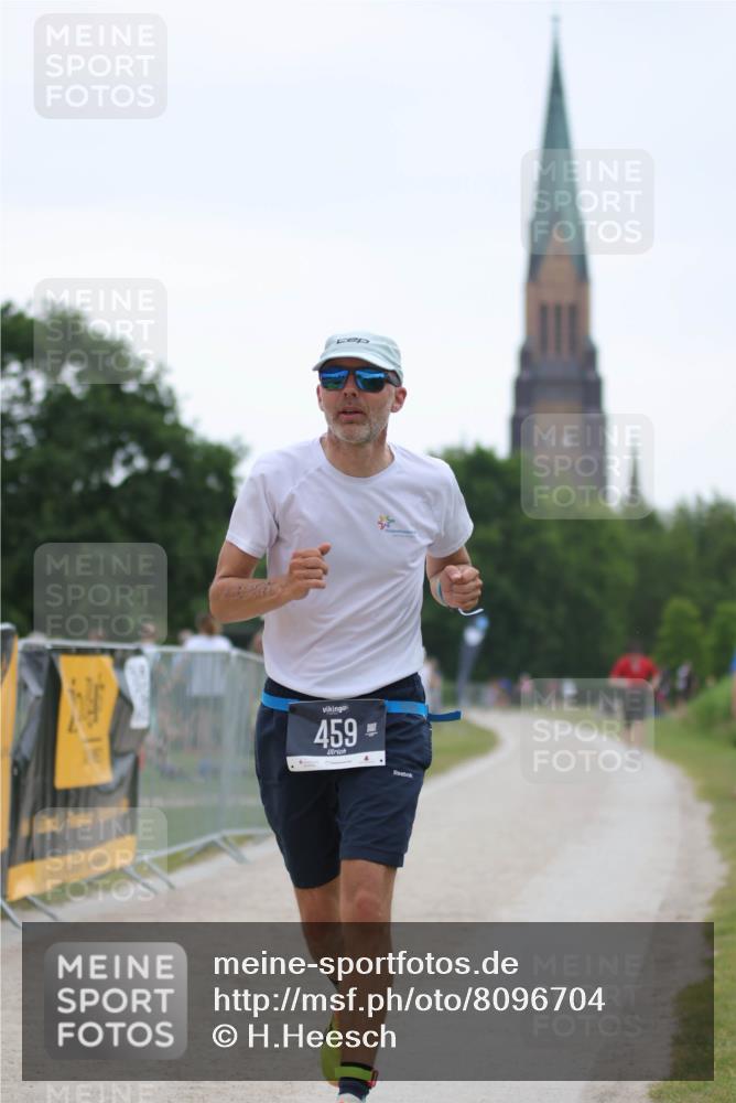 22.06.2025 - Viking Triathlon H.Heesch http://msf.ph/oto/8096704 22.06.2025 16:16:38 Laufen 263, 459 meine-sportfotos.de