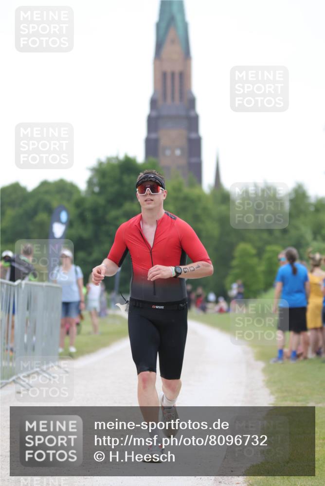 22.06.2025 - Viking Triathlon H.Heesch http://msf.ph/oto/8096732 22.06.2025 16:16:51 Laufen 106 meine-sportfotos.de