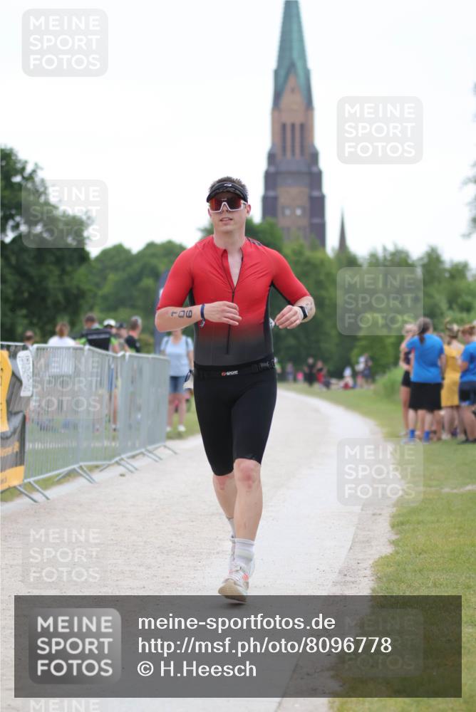 22.06.2025 - Viking Triathlon H.Heesch http://msf.ph/oto/8096778 22.06.2025 16:16:52 Laufen 106 meine-sportfotos.de