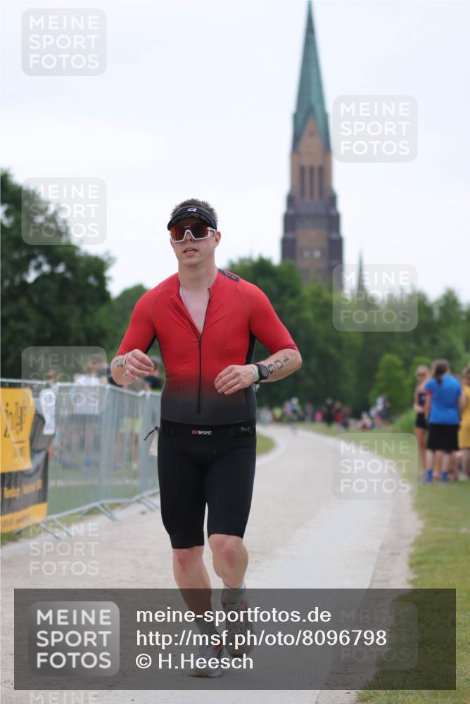 22.06.2025 - Viking Triathlon H.Heesch http://msf.ph/oto/8096798 22.06.2025 16:16:52 Laufen 106 meine-sportfotos.de