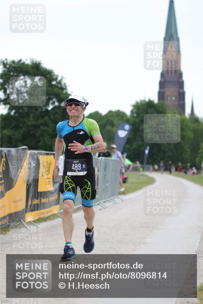 22.06.2025 - Viking Triathlon H.Heesch http://msf.ph/oto/8096814 22.06.2025 16:17:23 Laufen 489 meine-sportfotos.de