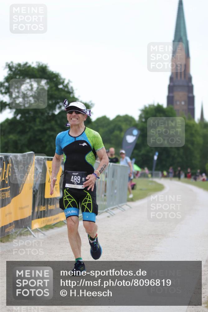 22.06.2025 - Viking Triathlon H.Heesch http://msf.ph/oto/8096819 22.06.2025 16:17:23 Laufen 489 meine-sportfotos.de