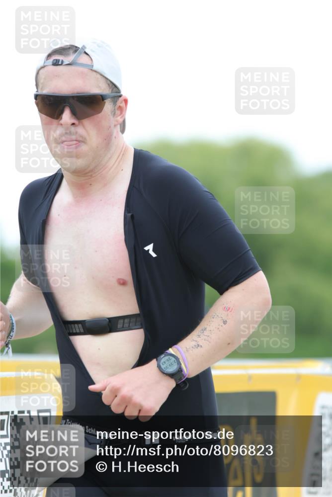 22.06.2025 - Viking Triathlon H.Heesch http://msf.ph/oto/8096823 22.06.2025 15:32:14 Laufen 297, 363, 442 meine-sportfotos.de