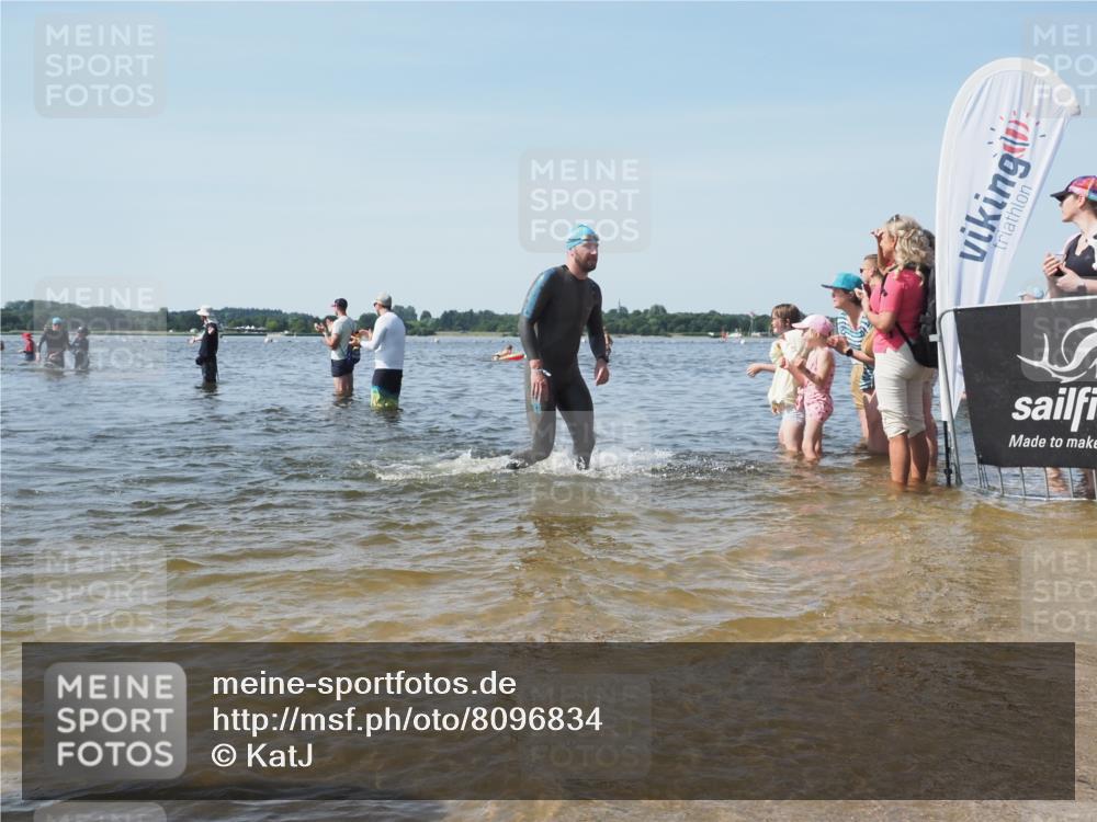 22.06.2025 - Viking Triathlon KatJ http://msf.ph/oto/8096834 22.06.2025 10:31:17 Schwimmen 8, 216, 236, 237, 311, 330, 549 meine-sportfotos.de