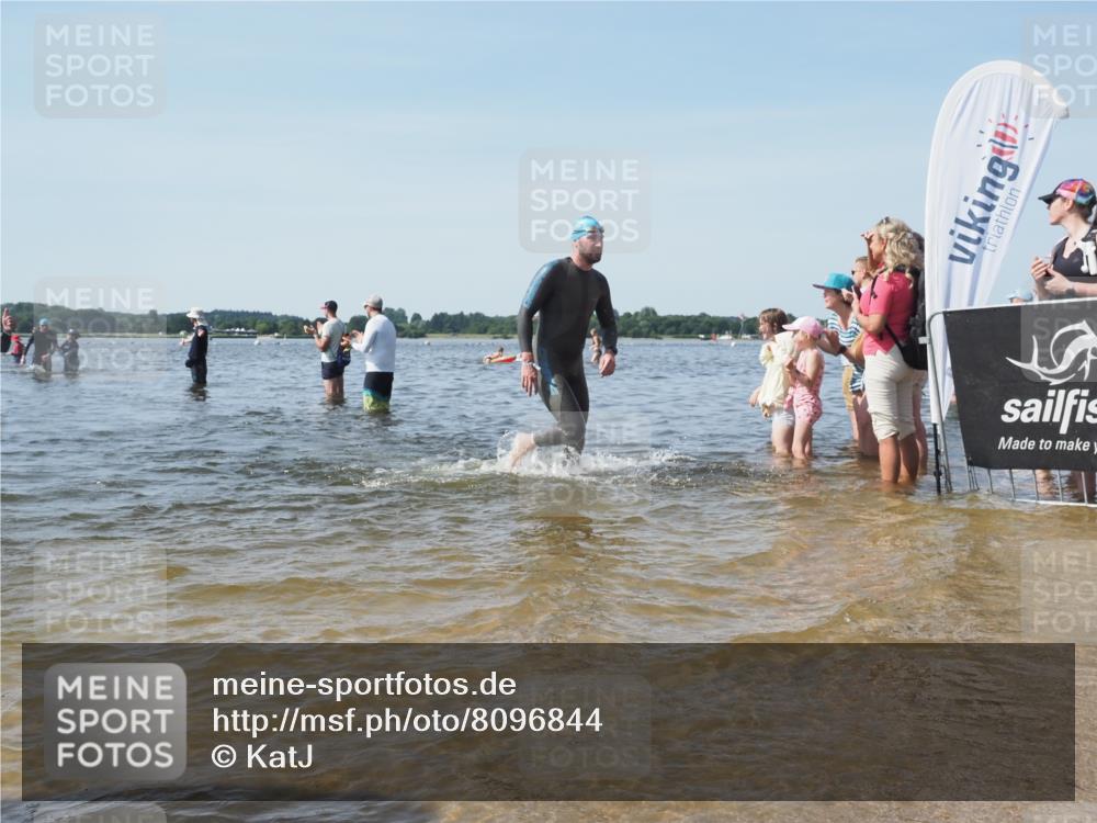 22.06.2025 - Viking Triathlon KatJ http://msf.ph/oto/8096844 22.06.2025 10:31:17 Schwimmen 8, 216, 236, 237, 311, 330, 549 meine-sportfotos.de