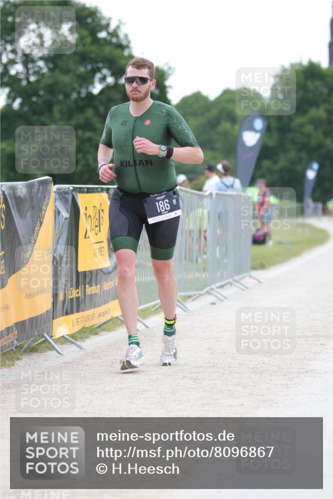22.06.2025 - Viking Triathlon H.Heesch http://msf.ph/oto/8096867 22.06.2025 16:18:11 Laufen 186 meine-sportfotos.de