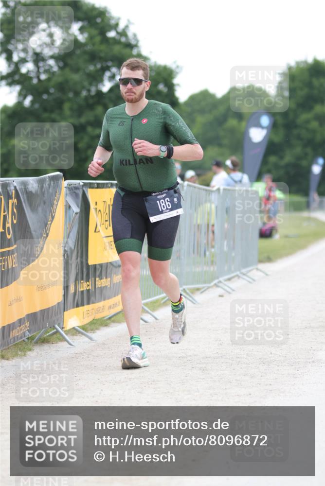 22.06.2025 - Viking Triathlon H.Heesch http://msf.ph/oto/8096872 22.06.2025 16:18:11 Laufen 186 meine-sportfotos.de