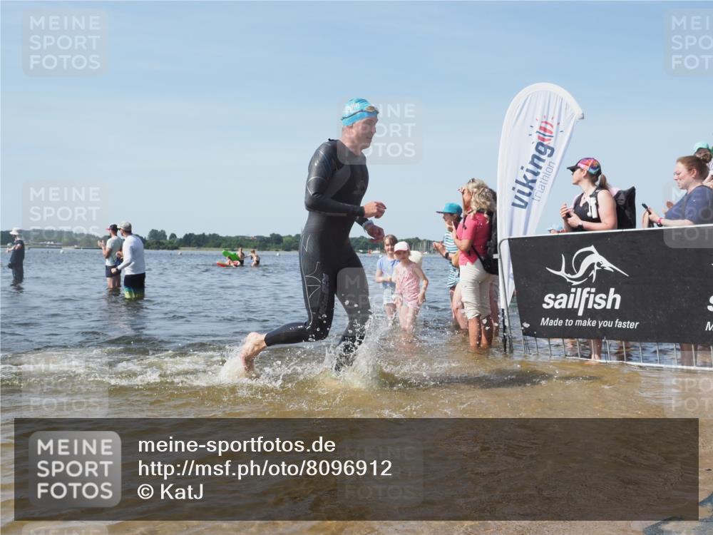 22.06.2025 - Viking Triathlon KatJ http://msf.ph/oto/8096912 22.06.2025 10:31:20 Schwimmen 3, 8, 216, 236, 311, 330, 469 meine-sportfotos.de