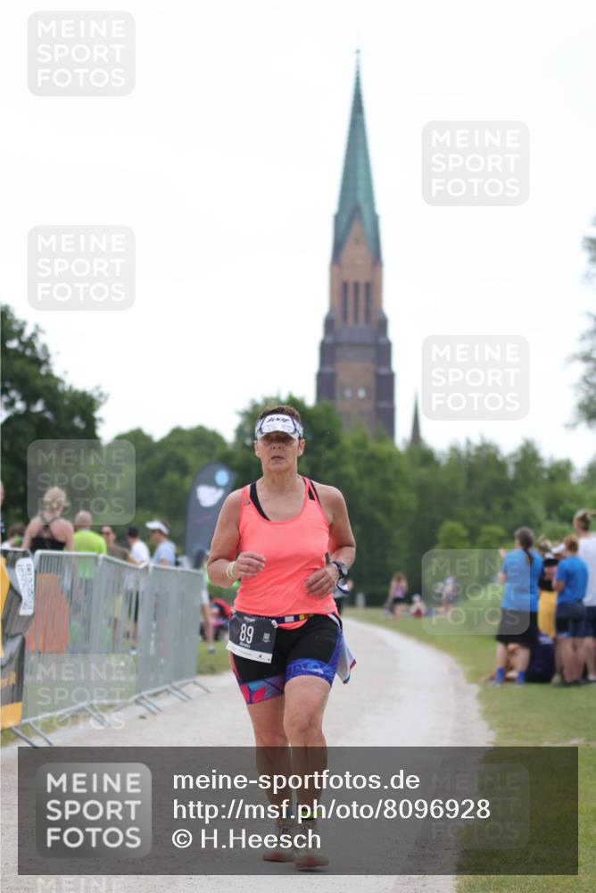 22.06.2025 - Viking Triathlon H.Heesch http://msf.ph/oto/8096928 22.06.2025 16:19:57 Laufen 89 meine-sportfotos.de