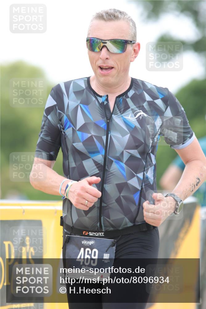 22.06.2025 - Viking Triathlon H.Heesch http://msf.ph/oto/8096934 22.06.2025 15:32:40 Laufen 469 meine-sportfotos.de