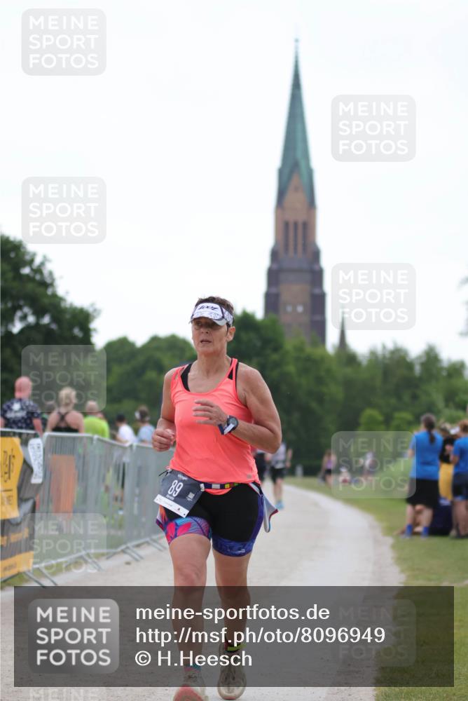 22.06.2025 - Viking Triathlon H.Heesch http://msf.ph/oto/8096949 22.06.2025 16:19:57 Laufen 89 meine-sportfotos.de