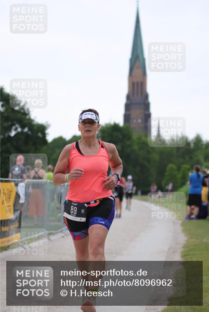 22.06.2025 - Viking Triathlon H.Heesch http://msf.ph/oto/8096962 22.06.2025 16:19:58 Laufen 89 meine-sportfotos.de