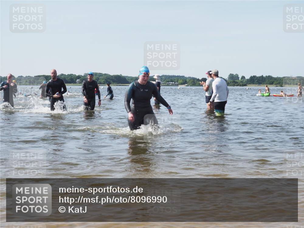 22.06.2025 - Viking Triathlon KatJ http://msf.ph/oto/8096990 22.06.2025 10:31:27 Schwimmen 3, 8, 236, 311, 340, 469, 613, 648 meine-sportfotos.de