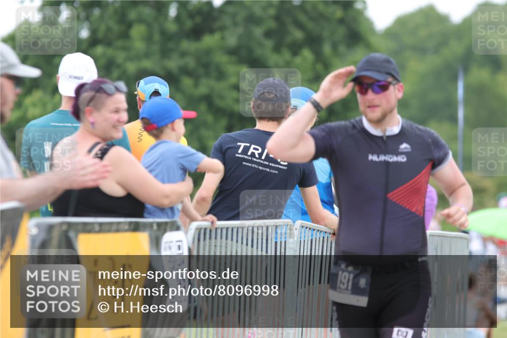22.06.2025 - Viking Triathlon H.Heesch http://msf.ph/oto/8096998 22.06.2025 15:33:11 Laufen 191, 459 meine-sportfotos.de