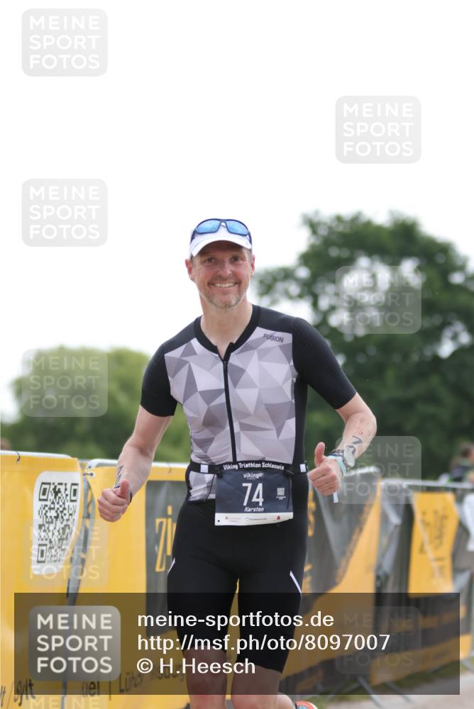 22.06.2025 - Viking Triathlon H.Heesch http://msf.ph/oto/8097007 22.06.2025 16:20:13 Laufen 74 meine-sportfotos.de