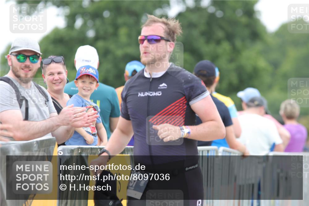 22.06.2025 - Viking Triathlon H.Heesch http://msf.ph/oto/8097036 22.06.2025 15:33:12 Laufen 191, 459 meine-sportfotos.de