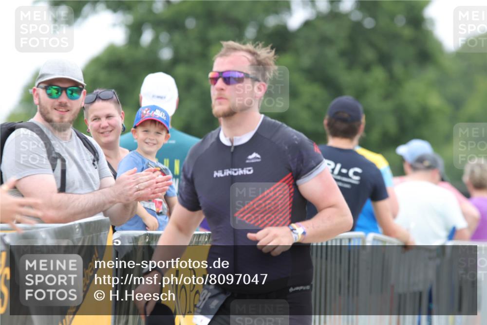 22.06.2025 - Viking Triathlon H.Heesch http://msf.ph/oto/8097047 22.06.2025 15:33:12 Laufen 191, 459 meine-sportfotos.de