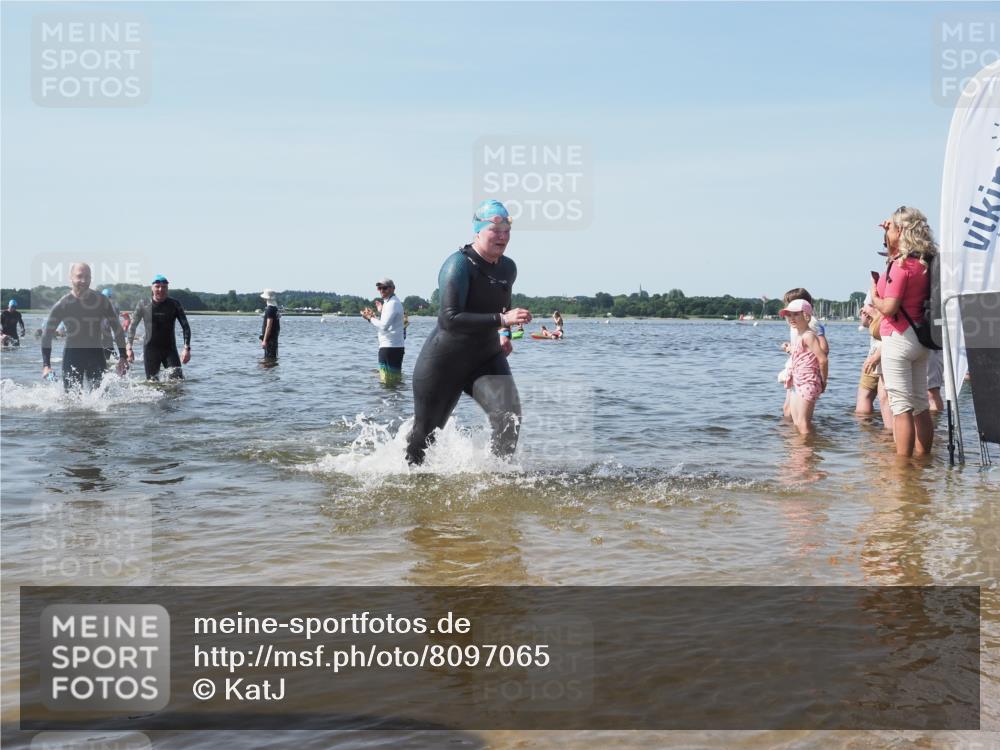 22.06.2025 - Viking Triathlon KatJ http://msf.ph/oto/8097065 22.06.2025 10:31:29 Schwimmen 3, 8, 137, 236, 311, 340, 469, 613, 648 meine-sportfotos.de