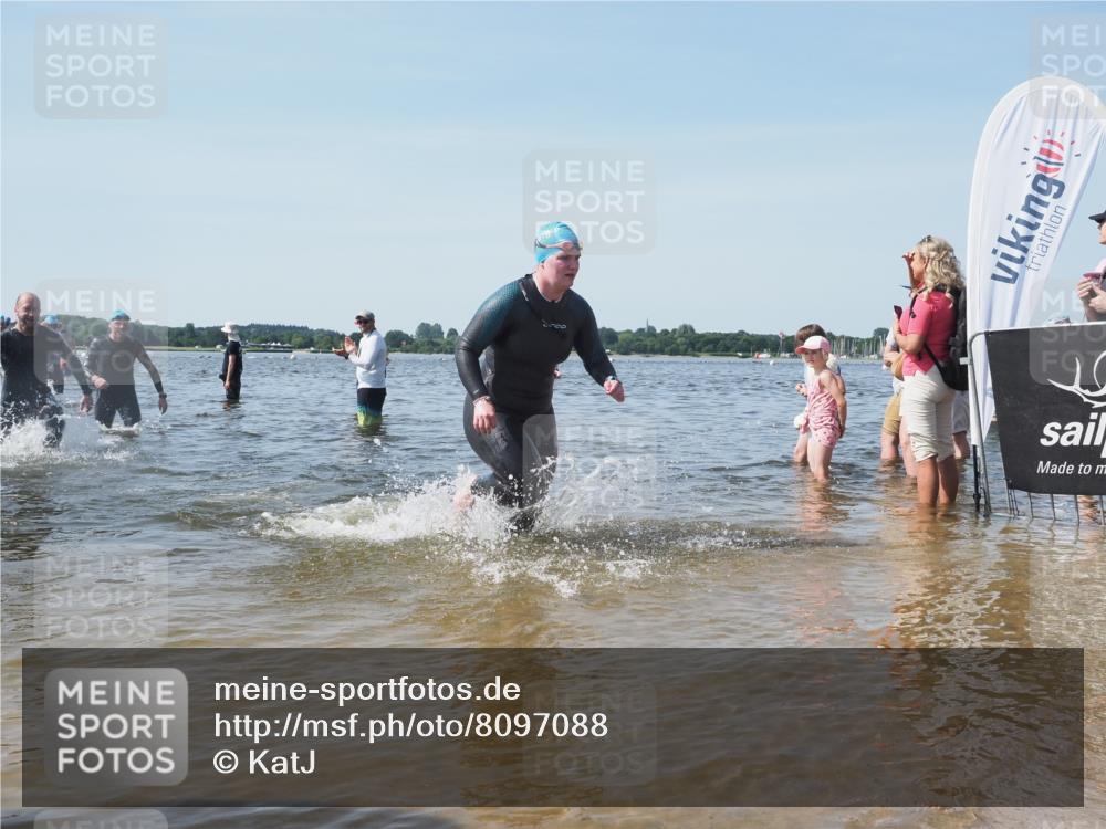 22.06.2025 - Viking Triathlon KatJ http://msf.ph/oto/8097088 22.06.2025 10:31:29 Schwimmen 3, 8, 137, 236, 311, 340, 469, 613, 648 meine-sportfotos.de