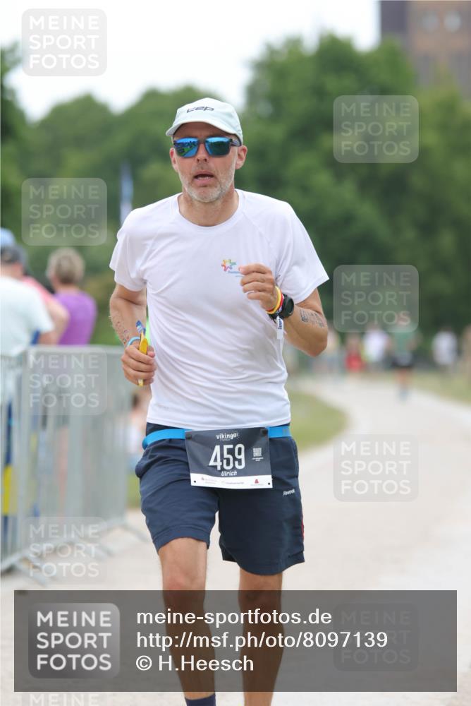 22.06.2025 - Viking Triathlon H.Heesch http://msf.ph/oto/8097139 22.06.2025 15:33:16 Laufen 191, 459 meine-sportfotos.de