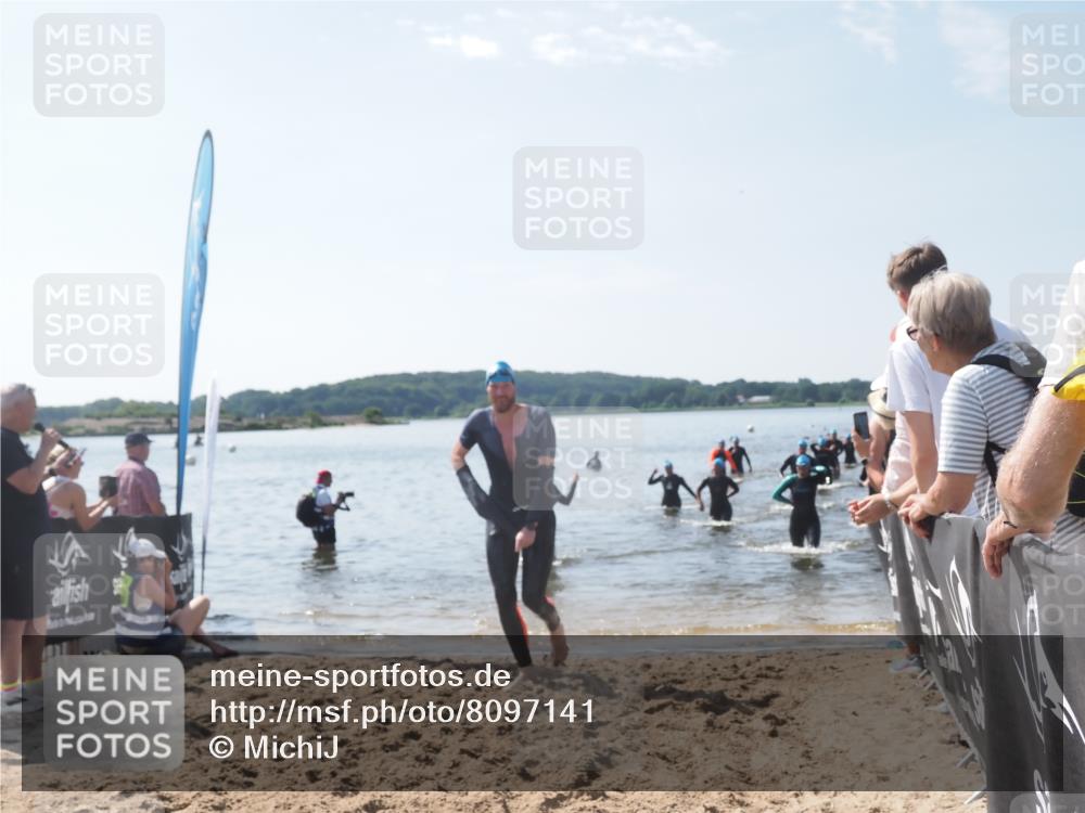 22.06.2025 - Viking Triathlon MichiJ http://msf.ph/oto/8097141 22.06.2025 10:42:18 Schwimmen 16, 65, 78, 192, 281, 290, 318, 326, 460, 465 meine-sportfotos.de