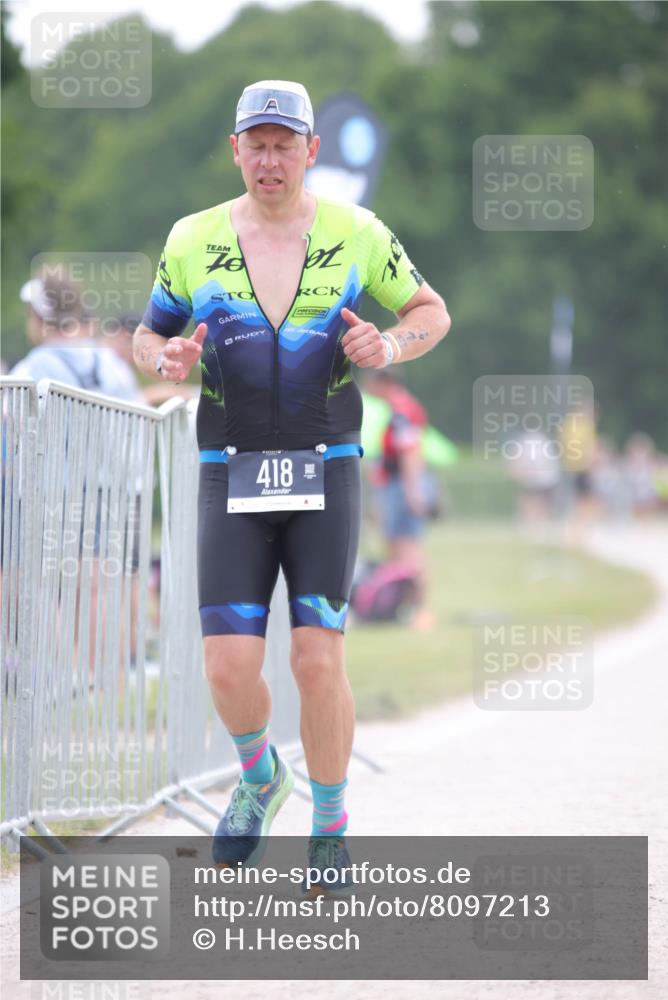 22.06.2025 - Viking Triathlon H.Heesch http://msf.ph/oto/8097213 22.06.2025 16:21:24 Laufen  meine-sportfotos.de