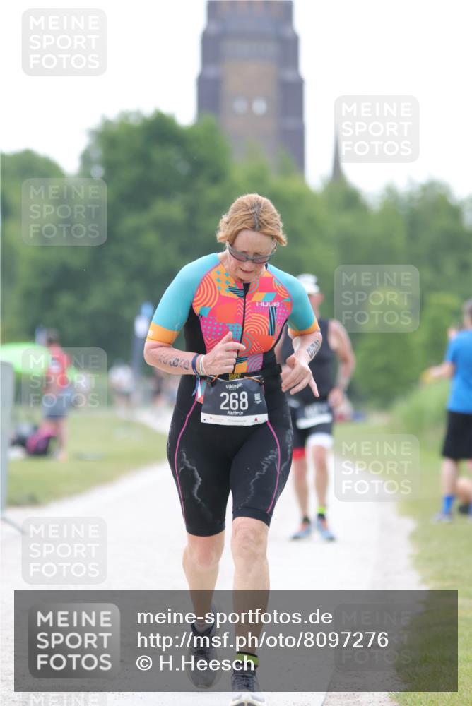 22.06.2025 - Viking Triathlon H.Heesch http://msf.ph/oto/8097276 22.06.2025 16:21:36 Laufen 268, 418, 447 meine-sportfotos.de