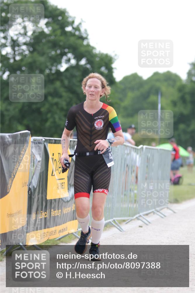 22.06.2025 - Viking Triathlon H.Heesch http://msf.ph/oto/8097388 22.06.2025 16:22:13 Laufen 425, 531 meine-sportfotos.de