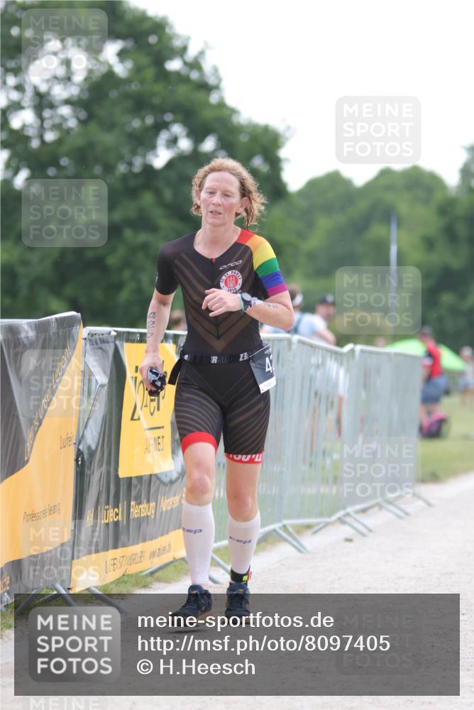 22.06.2025 - Viking Triathlon H.Heesch http://msf.ph/oto/8097405 22.06.2025 16:22:13 Laufen 425, 531 meine-sportfotos.de