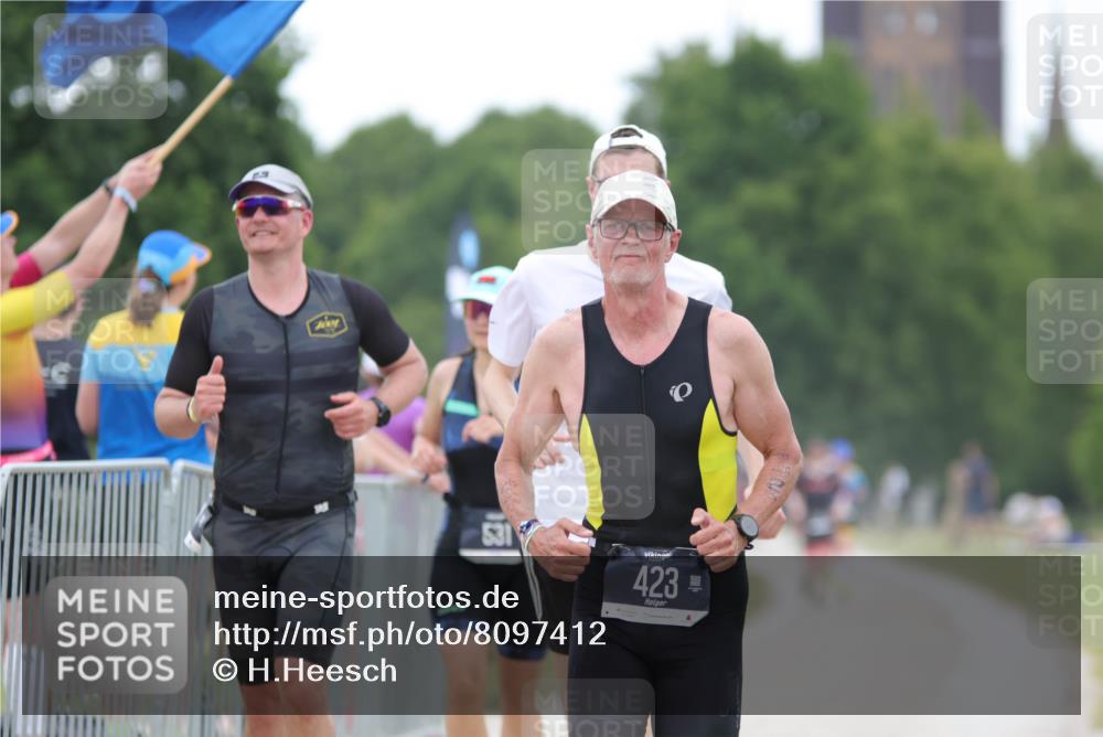 22.06.2025 - Viking Triathlon H.Heesch http://msf.ph/oto/8097412 22.06.2025 15:34:39 Laufen 128, 134, 423, 531, 601 meine-sportfotos.de