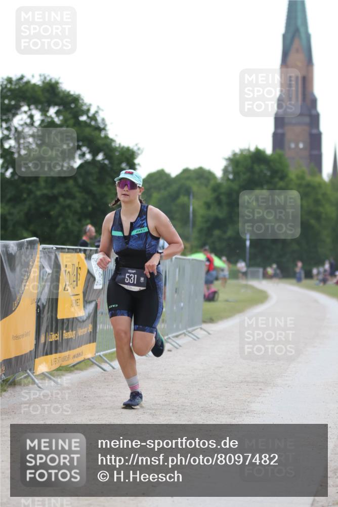 22.06.2025 - Viking Triathlon H.Heesch http://msf.ph/oto/8097482 22.06.2025 16:22:18 Laufen 425, 531 meine-sportfotos.de