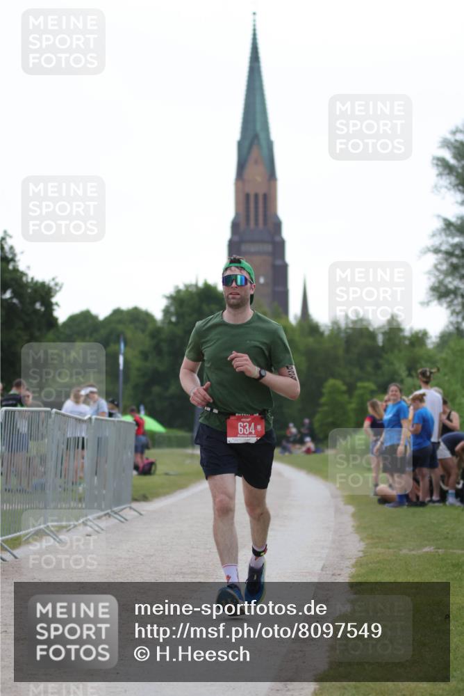 22.06.2025 - Viking Triathlon H.Heesch http://msf.ph/oto/8097549 22.06.2025 16:22:59 Laufen 634 meine-sportfotos.de