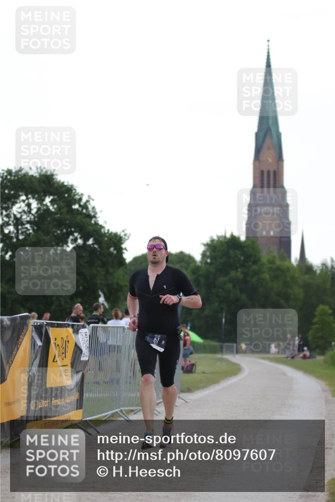 22.06.2025 - Viking Triathlon H.Heesch http://msf.ph/oto/8097607 22.06.2025 16:24:15 Laufen 51 meine-sportfotos.de