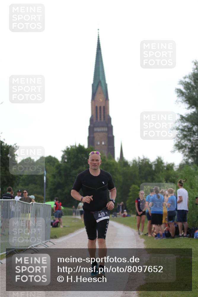 22.06.2025 - Viking Triathlon H.Heesch http://msf.ph/oto/8097652 22.06.2025 16:25:01 Laufen 439 meine-sportfotos.de