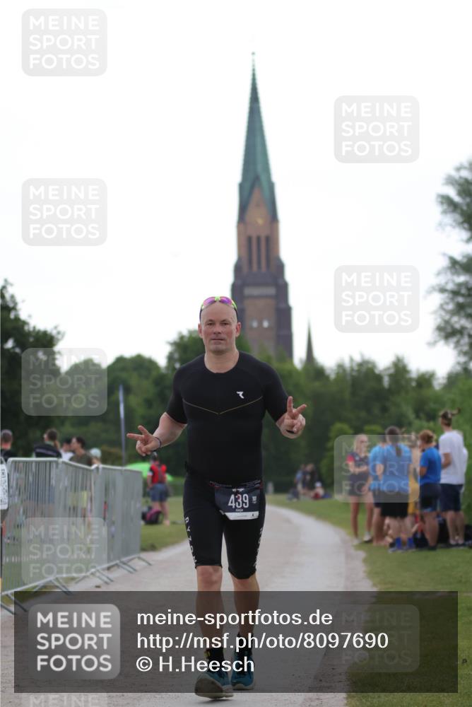 22.06.2025 - Viking Triathlon H.Heesch http://msf.ph/oto/8097690 22.06.2025 16:25:02 Laufen 439 meine-sportfotos.de