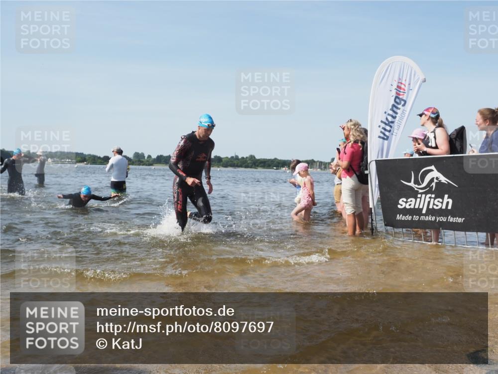 22.06.2025 - Viking Triathlon KatJ http://msf.ph/oto/8097697 22.06.2025 10:31:44 Schwimmen 87, 98, 99, 124, 125, 137, 158, 189, 224, 340, 350, 435, 507, 555, 613, 648, 658 meine-sportfotos.de