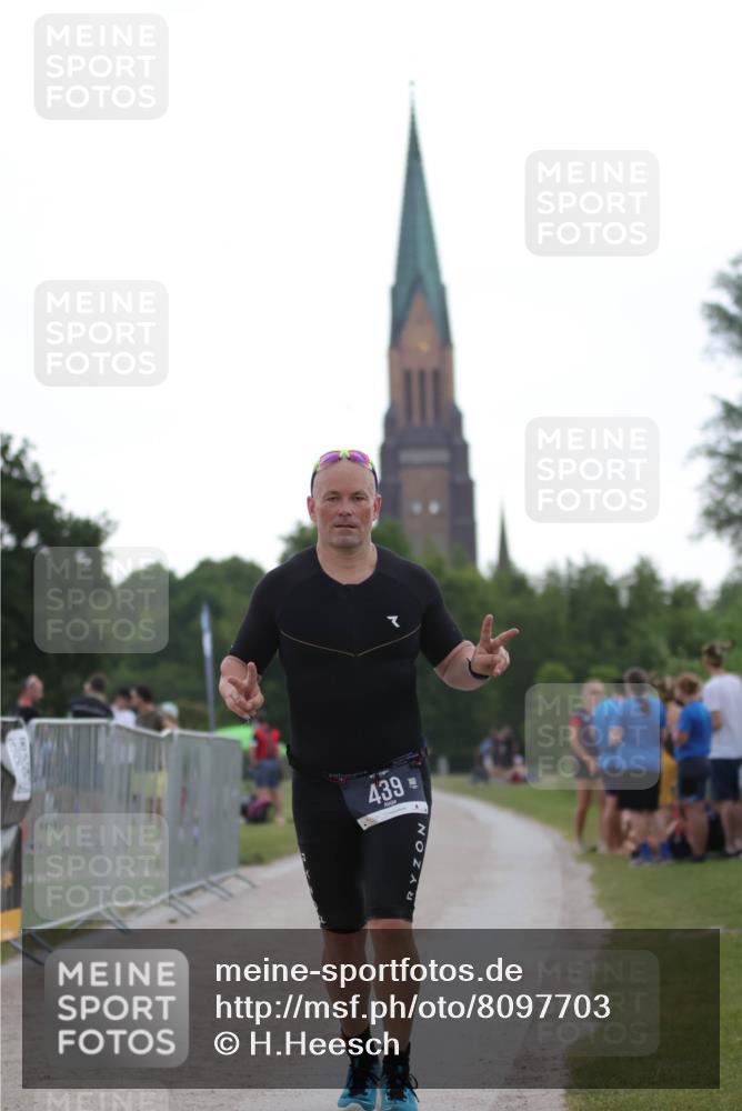 22.06.2025 - Viking Triathlon H.Heesch http://msf.ph/oto/8097703 22.06.2025 16:25:03 Laufen 439 meine-sportfotos.de