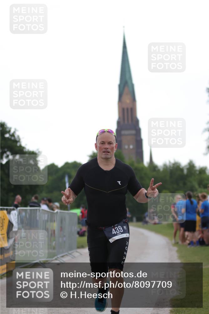 22.06.2025 - Viking Triathlon H.Heesch http://msf.ph/oto/8097709 22.06.2025 16:25:03 Laufen 439 meine-sportfotos.de