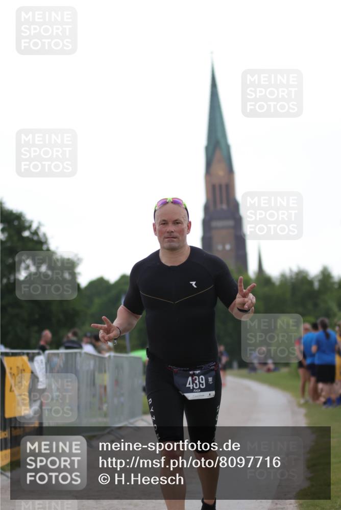 22.06.2025 - Viking Triathlon H.Heesch http://msf.ph/oto/8097716 22.06.2025 16:25:03 Laufen 439 meine-sportfotos.de