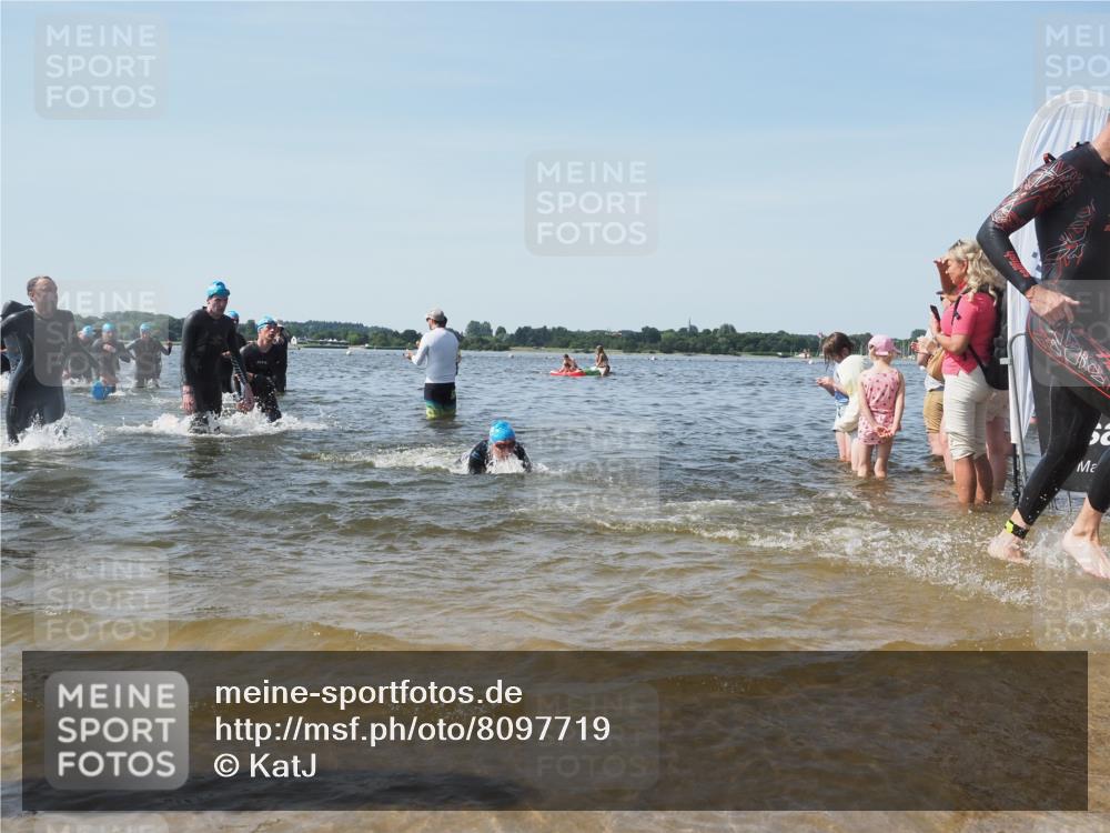 22.06.2025 - Viking Triathlon KatJ http://msf.ph/oto/8097719 22.06.2025 10:31:45 Schwimmen 87, 98, 99, 124, 125, 137, 158, 189, 224, 340, 350, 435, 507, 555, 648, 658 meine-sportfotos.de