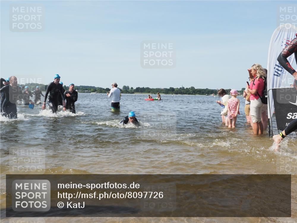 22.06.2025 - Viking Triathlon KatJ http://msf.ph/oto/8097726 22.06.2025 10:31:45 Schwimmen 87, 98, 99, 124, 125, 137, 158, 189, 224, 340, 350, 435, 507, 555, 648, 658 meine-sportfotos.de