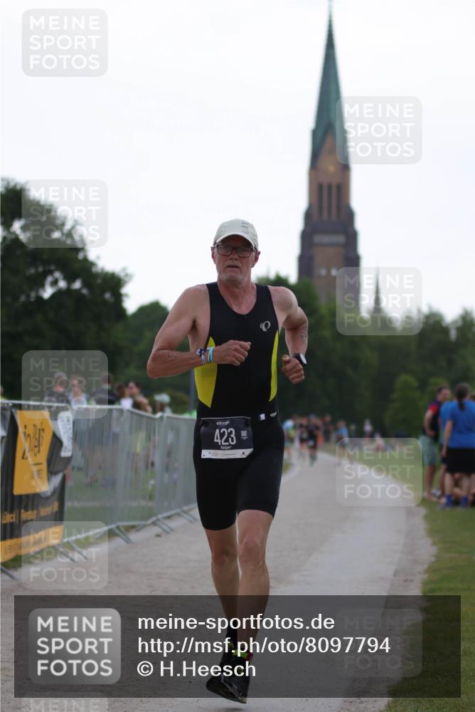 22.06.2025 - Viking Triathlon H.Heesch http://msf.ph/oto/8097794 22.06.2025 16:25:52 Laufen 423 meine-sportfotos.de