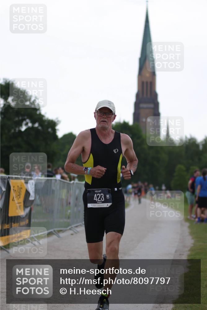 22.06.2025 - Viking Triathlon H.Heesch http://msf.ph/oto/8097797 22.06.2025 16:25:53 Laufen 423 meine-sportfotos.de