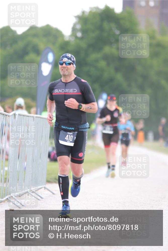 22.06.2025 - Viking Triathlon H.Heesch http://msf.ph/oto/8097818 22.06.2025 16:26:13 Laufen 410 meine-sportfotos.de