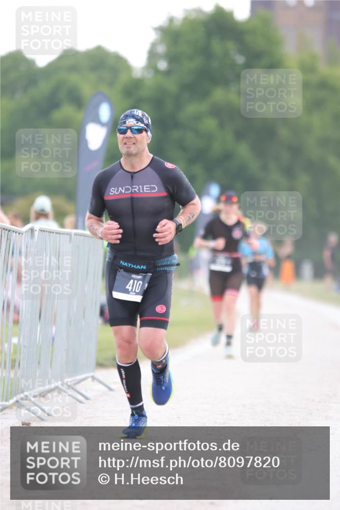 22.06.2025 - Viking Triathlon H.Heesch http://msf.ph/oto/8097820 22.06.2025 16:26:13 Laufen 410 meine-sportfotos.de
