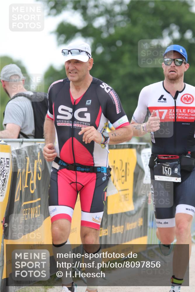 22.06.2025 - Viking Triathlon H.Heesch http://msf.ph/oto/8097856 22.06.2025 15:35:31 Laufen 85, 150, 156, 503, 608 meine-sportfotos.de